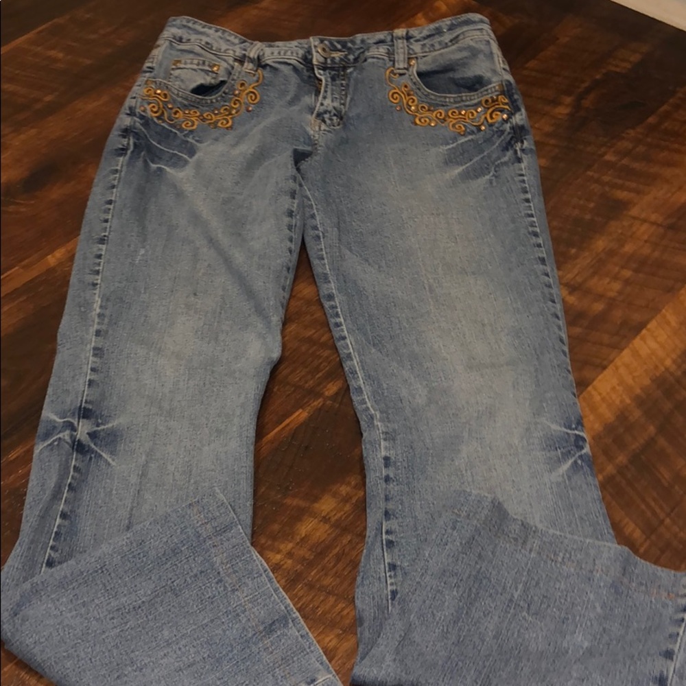 Women’s jeans